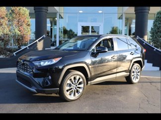 Used 2020 Toyota RAV4 Limited image 1