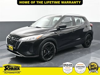 Used 2021 Nissan Kicks SV image 1