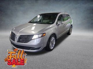 Used 2019 Lincoln MKT AWD image 1