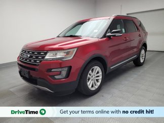 Used 2017 Ford Explorer XLT image 1
