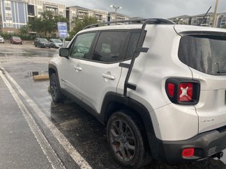 Used 2017 Jeep Renegade Latitude image 1