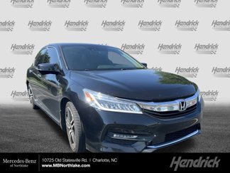 Used 2017 Honda Accord Touring image 1