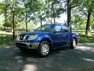 Used 2012 Nissan Frontier SL w/ Moonroof Pkg image 1