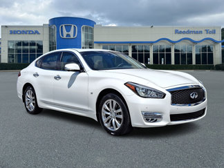 Used 2015 INFINITI Q70 3.7 image 1