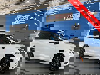 New 2026 Chrysler Pacifica Select image 1