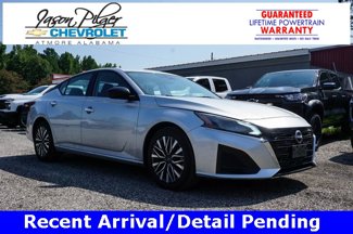 Used 2024 Nissan Altima 2.5 SV image 1