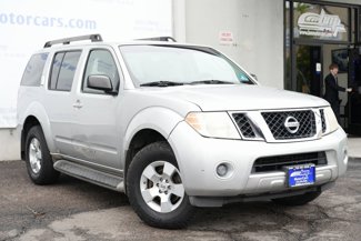 Used 2008 Nissan Pathfinder S image 1
