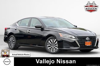 Used 2023 Nissan Altima 2.5 SV image 1