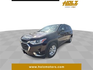 Used 2021 Chevrolet Traverse LT image 1