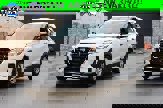 Used 2023 Nissan Kicks S image 1