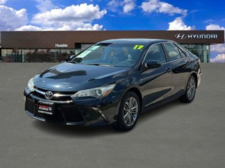 Used 2017 Toyota Camry video 1