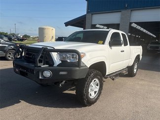 Used 2021 Toyota Tacoma SR image 1