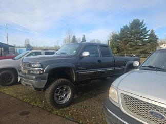 Used 2002 Chevrolet Silverado 2500 LT w/ Off-Road Skid Plate Pkg image 1