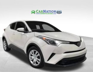 Used 2019 Toyota C-HR LE image 1