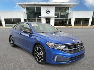 Used 2024 Volkswagen Jetta Sport image 1