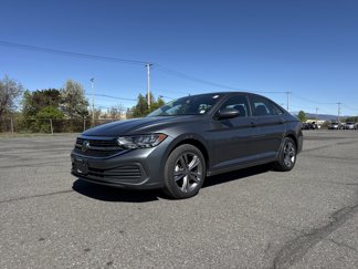 Used 2022 Volkswagen Jetta SE image 1