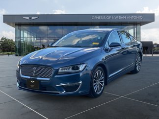 Used 2018 Lincoln MKZ Premiere image 1