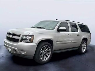 Used 2008 Chevrolet Suburban LT image 1