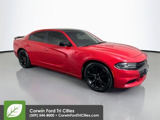 Used 2016 Dodge Charger SE w/ Blacktop Package image 1