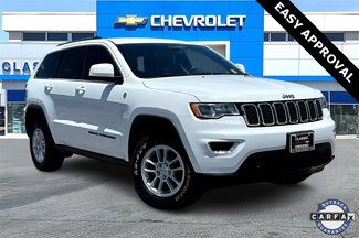 Used 2020 Jeep Grand Cherokee Laredo image 1