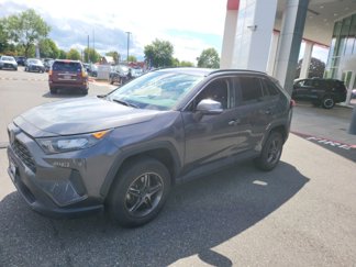 Used 2020 Toyota RAV4 LE image 1