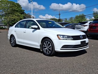 Used 2017 Volkswagen Jetta SE video 1