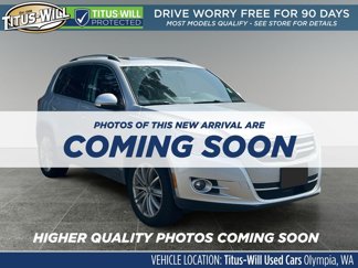 Used 2011 Volkswagen Tiguan SE image 1
