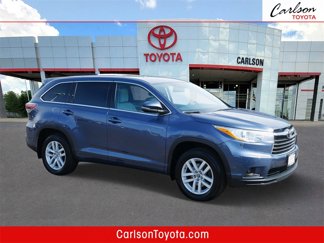 Used 2016 Toyota Highlander LE image 1