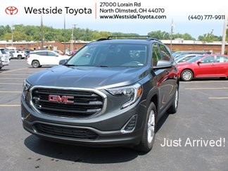 Used 2021 GMC Terrain SLE w/ Driver Convenience Package image 1