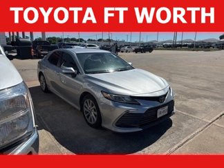 Used 2021 Toyota Camry LE image 1