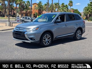 Used 2016 Mitsubishi Outlander SE image 1