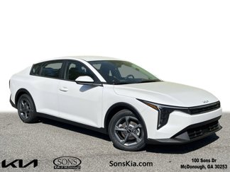 New 2025 Kia K4 LXS image 1