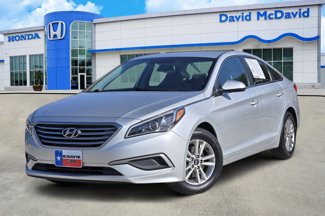 Used 2017 Hyundai Sonata SE image 1
