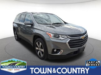 Used 2021 Chevrolet Traverse LT w/ LT Premium Package image 1