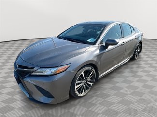 Used 2018 Toyota Camry XSE image 1