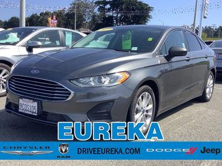 Used 2020 Ford Fusion SE image 1