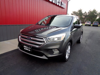 Used 2017 Ford Escape SE w/ SE Cold Weather Package image 1