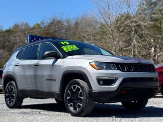 Used 2019 Jeep Compass Trailhawk image 1