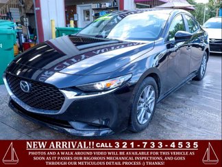 Used 2022 MAZDA MAZDA3 s image 1