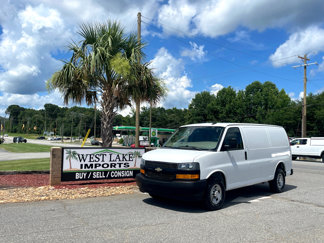 Used 2018 Chevrolet Express 3500 w/ Driver Convenience Package image 1