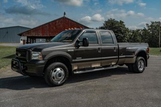 Used 2006 Ford F350 Lariat image 1