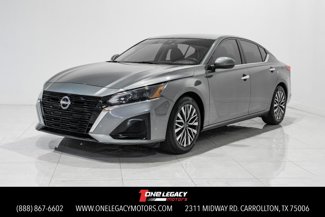 Used 2023 Nissan Altima 2.5 SV image 1