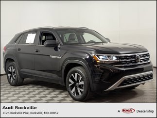 Used 2023 Volkswagen Atlas Cross Sport SE image 1