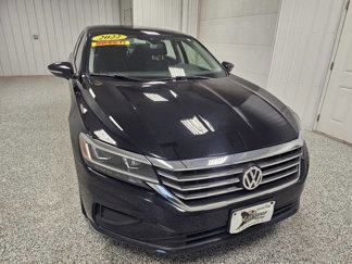 Used 2022 Volkswagen Passat 2.0T SE image 1