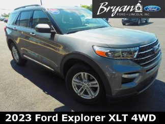 Used 2023 Ford Explorer XLT w/ Equipment Group 202A image 1