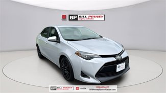 Used 2019 Toyota Corolla LE image 1