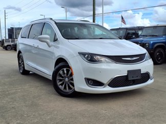 Used 2019 Chrysler Pacifica Touring-L Plus w/ Advanced Safetytec Group image 1