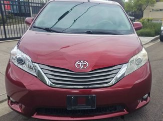 Used 2011 Toyota Sienna XLE image 1