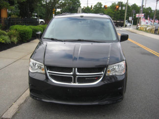 Used 2013 Dodge Grand Caravan SXT image 1