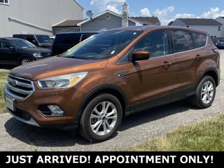 Used 2017 Ford Escape SE image 1